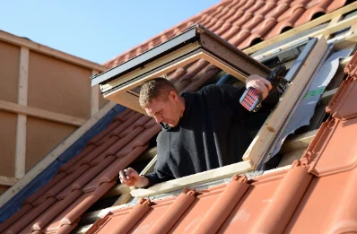 Pose de fenêtres de toit Velux à Séligney